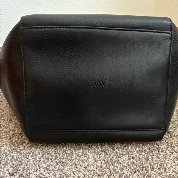 Matt & Nat Sheenan Vegan Doctor Bag Dwell Leather Recycled Plastic Black Handbag - Picture 2 of 15